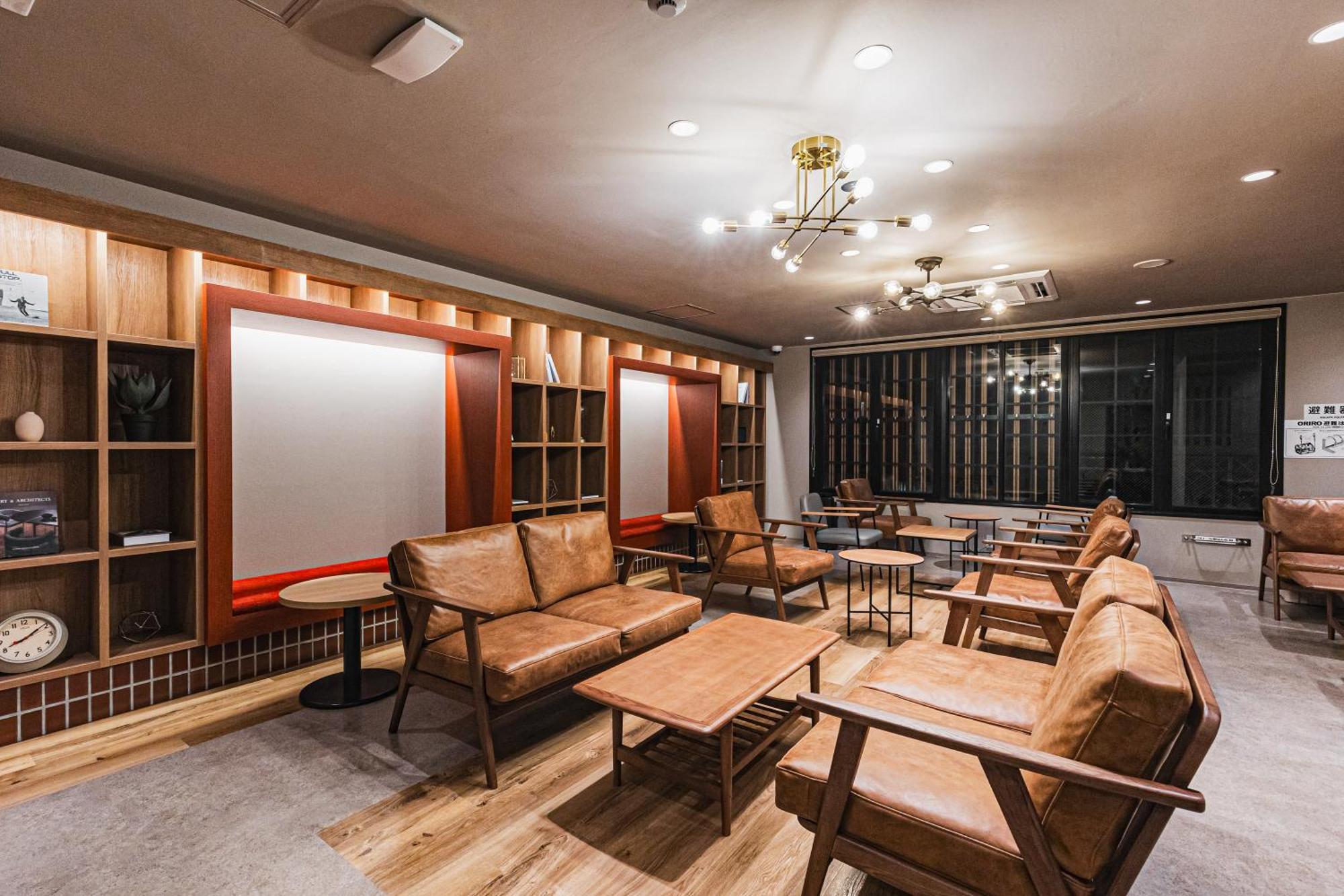 Gems Yufuin Hotel And Spa Cafe Bar Buitenkant foto
